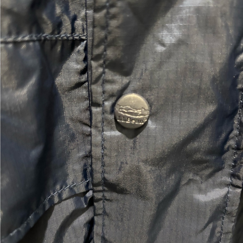 L.L. Bean Men's Navy Vintage Raincoat - Picture 3 of 15